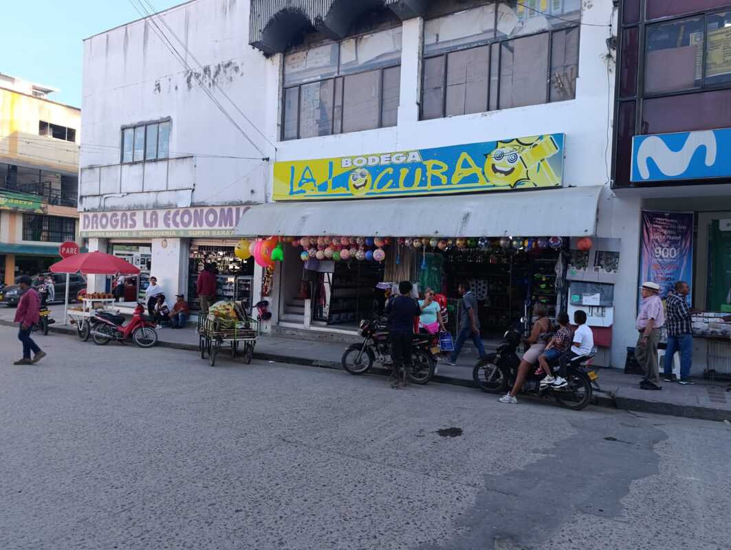 Fachada de La Locura del Remate